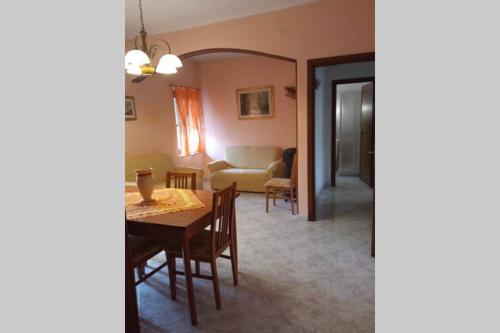 CASA IN ZONA TRANQUILLA A CARBONIA gîte à louer Carbonia