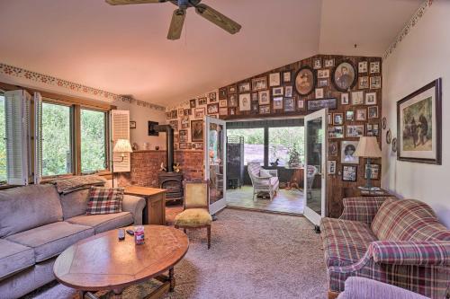 Serene Lodi Escape with Deck Boat Hike and Sip! - main image