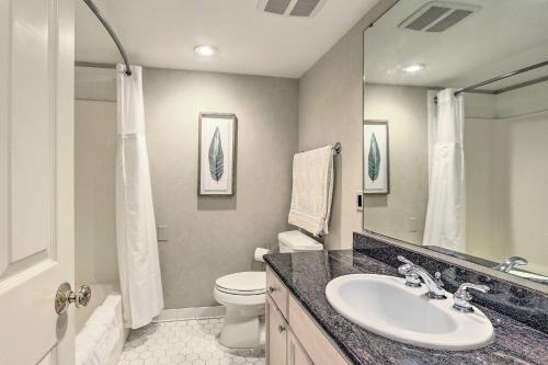 Idyllic Sea Pines Villa Walk to Beach and More - image 12