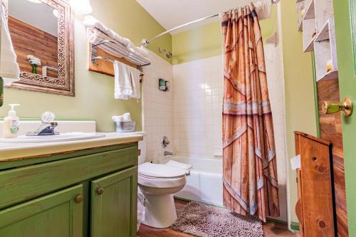 Authentic log Cabin mins from chatts best sites - image 11