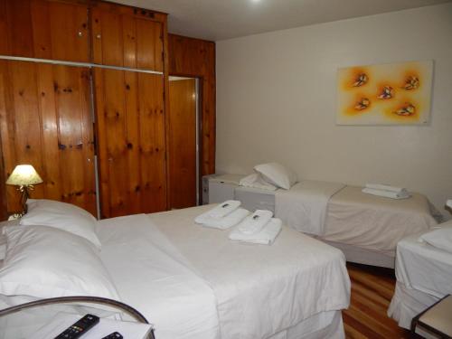 Quadruple Room image 3