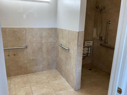 Escondido Inn - image 10