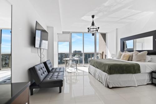 High Floor W Icon Condo-Greatviews - image 6