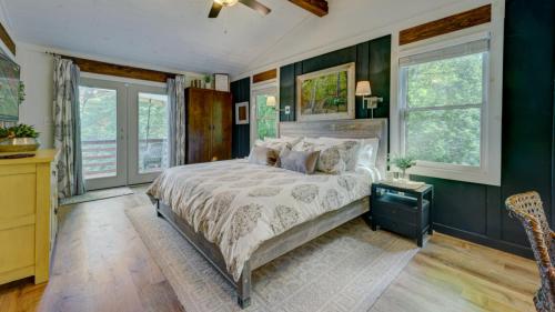 Scenic Solitude by Escape to Blue Ridge - image 6