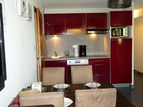 Résidence Les Fermes De Saint Gervais - 2 Pièces pour 4 Personnes 99 - image 2