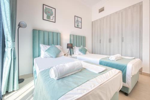 Large spacious two bedroom apartment with terrace