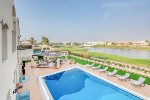 Ultra Luxurious 9BR Villa in Emirates Hills by Deluxe Holiday Homes