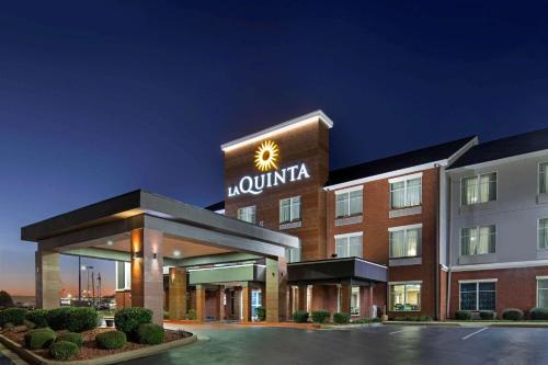 La Quinta by Wyndham Oxford - Anniston