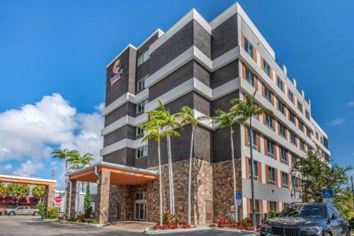 Comfort Suites Fort Lauderdale Airport & Cruise Port