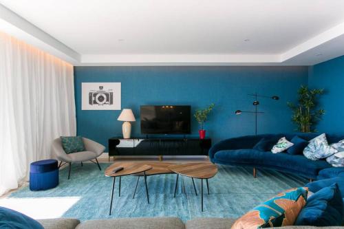 Luxury 4 bedr Flat w/ PANORAMIC Views & Pool!! Luxury 4 bedr Flat w/ PANORAMIC Views & Pool!!
