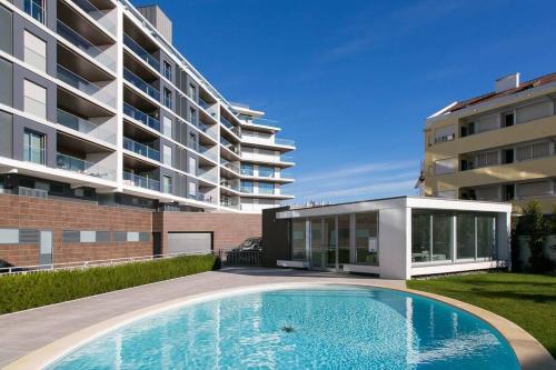Luxury 4 bedr Flat w/ PANORAMIC Views & Pool!! in อัลเกส
