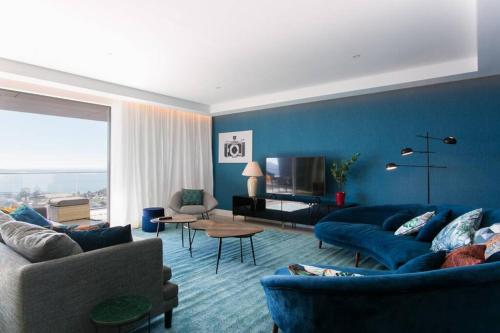 Luxury 4 bedr Flat w/ PANORAMIC Views & Pool!! in อัลเกส