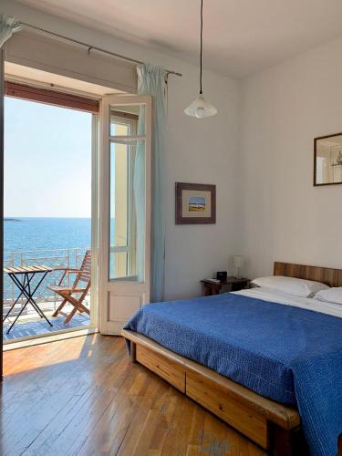 Mare blue Sapri 