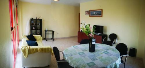  ROMI CENTRO tu Alojamiento en TEULADA in Teulada