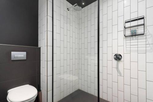 Beautiful fully furnished modern studio apartment