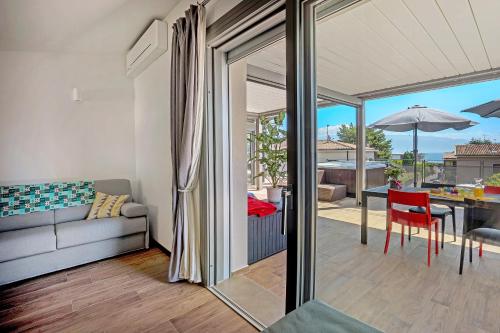 Superior One-Bedroom Apartment