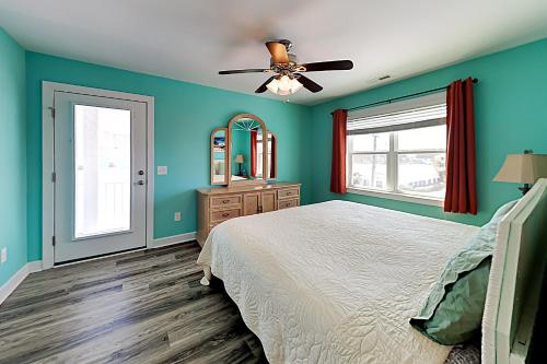 Exceptional Vacation Home in Carolina Beach home - image 8