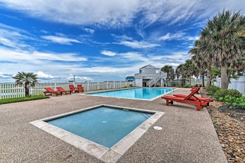 Family-Friendly Galveston Home - Deck and Patio - main image