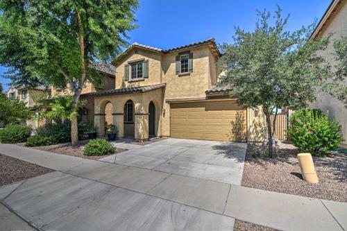 Glendale Home with Putting Green and Pool Access! - image 10