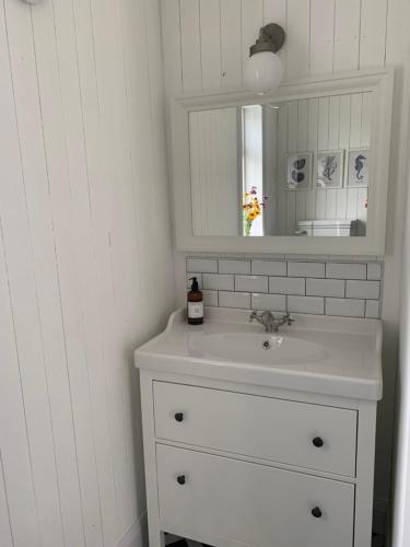 Garden Cottage on Tintern Trails