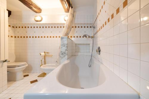 Apartment image 9
