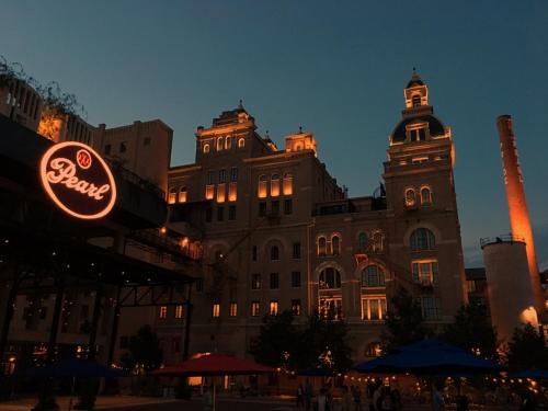 ทัศนียภาพ, Remodeled Modern 1BR1BA Apt Near Downtown, 5min Pearl near สวนสาธารณะแบร็กเคนริดจ์