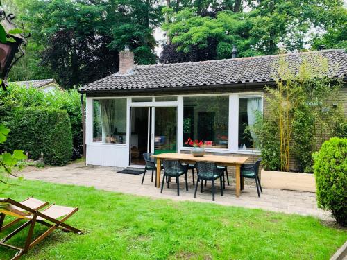 Boshuisje La Casita - Near Wellness & Golf in Oosterhout