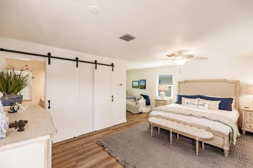 447 Avenida De Mayo, Siesta Key, FL (Vintage Coastal) W/Pool image 10