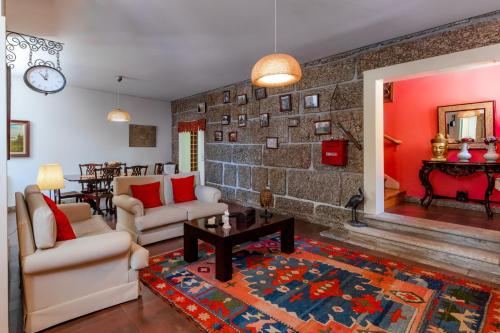 CTR Guest House in อูร์เกเซส