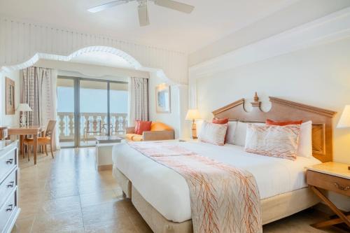 Iberostar Waves Rose Hall Beach - All Inclusive in Bahía Montego