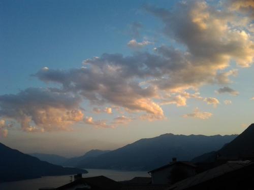 Appartamenti Montemezzo Le Case in Pietra - image 11