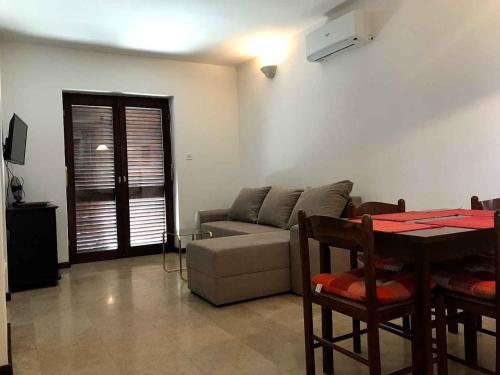 Apartment image 10