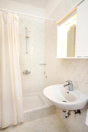 Apartment Selce 5481b
