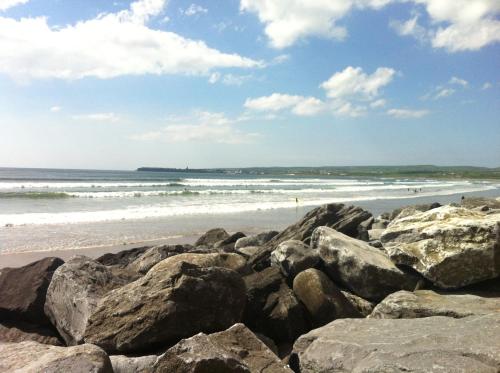 Lios na Mara Lahinch