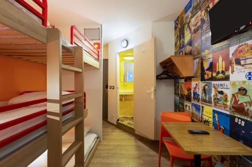 3 bunk beds