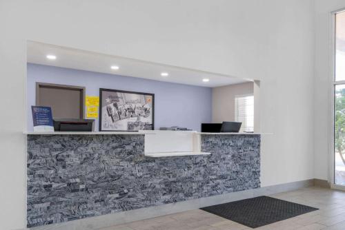 Super 8 by Wyndham Amarillo West, Амарилло (фото 6)