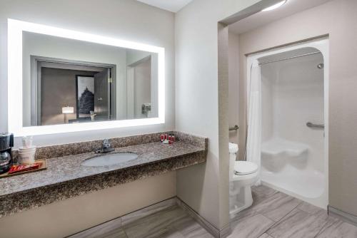 Super 8 by Wyndham Amarillo West, Амарилло (фото 10)