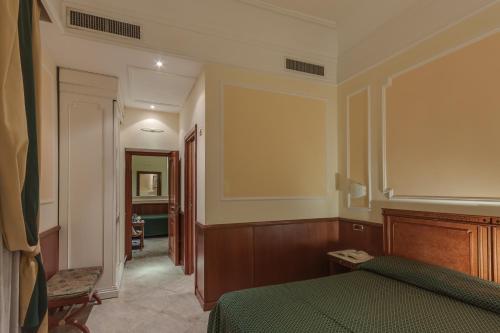 Hotel Borromeo - image 11
