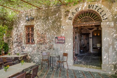 Bar Vitelli Charming suites - Savoca