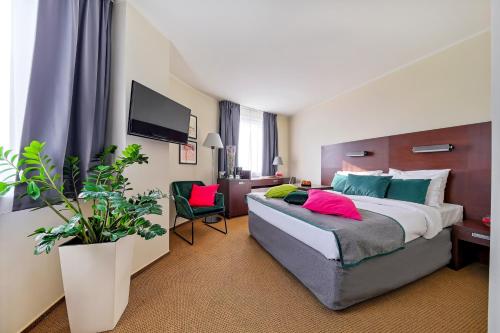 room detail thumbnail 0