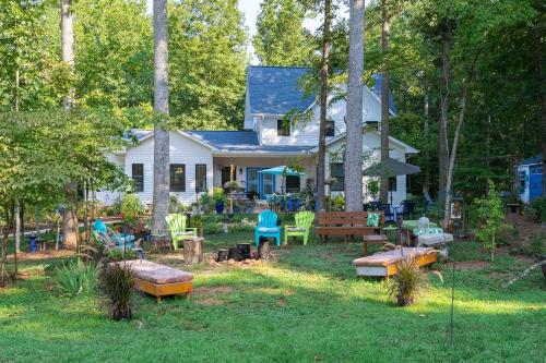 . Charming Charlottesville Apt w/ Outdoor Space!