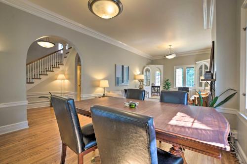 Classic Oak Park Home, 11 Mi to Downtown Chicago! in Oak Park