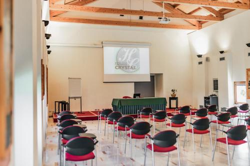 Hotel Crystal - image 2