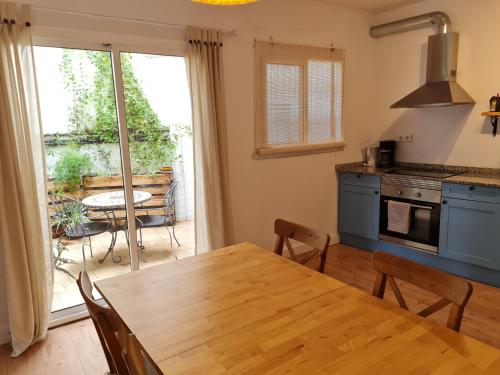 River Ebro Apartments