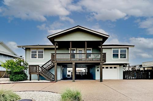 Waterfront Wonder - Outdoor Kitchen & Private Dock home - main image
