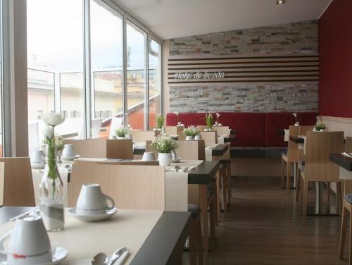 Hotel De Suède - main image