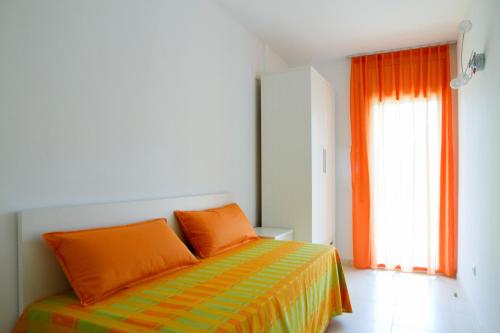 Rentalmar Paradise Family Apartment - image 4