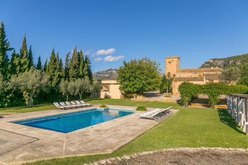 Historical house Mallorca pool wifi airconheat sleeps 12-14 gîte à louer Andratx