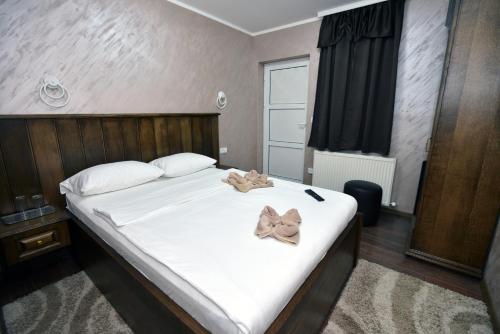 Garni Hotel Kaća - image 2