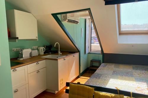 Lisbon Heart Apartments - Green Apartment By Lovelystay - Alfama